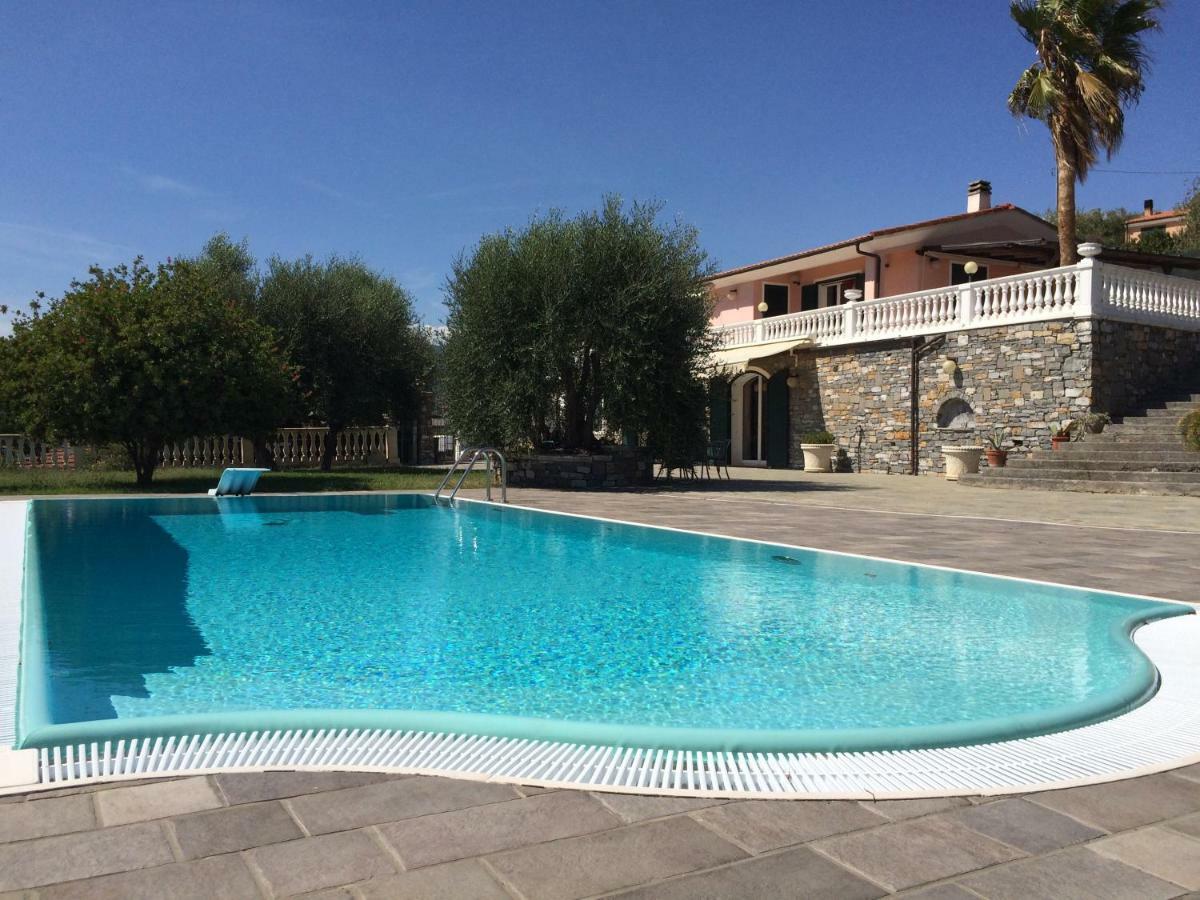 Villa Con Piscina A Imperia, Italy Exterior foto